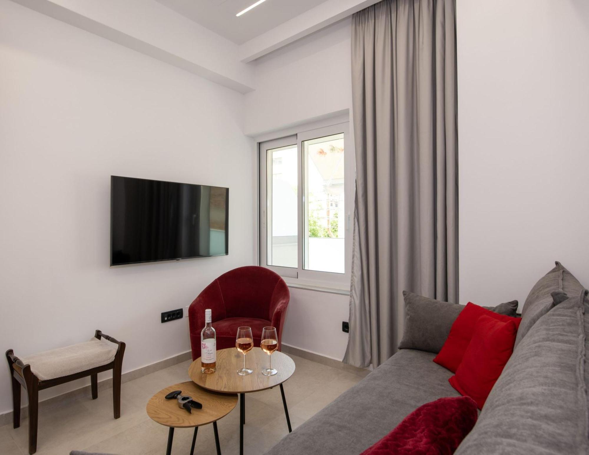 Cherry Central Luxury Suites 干尼亞 外观 照片