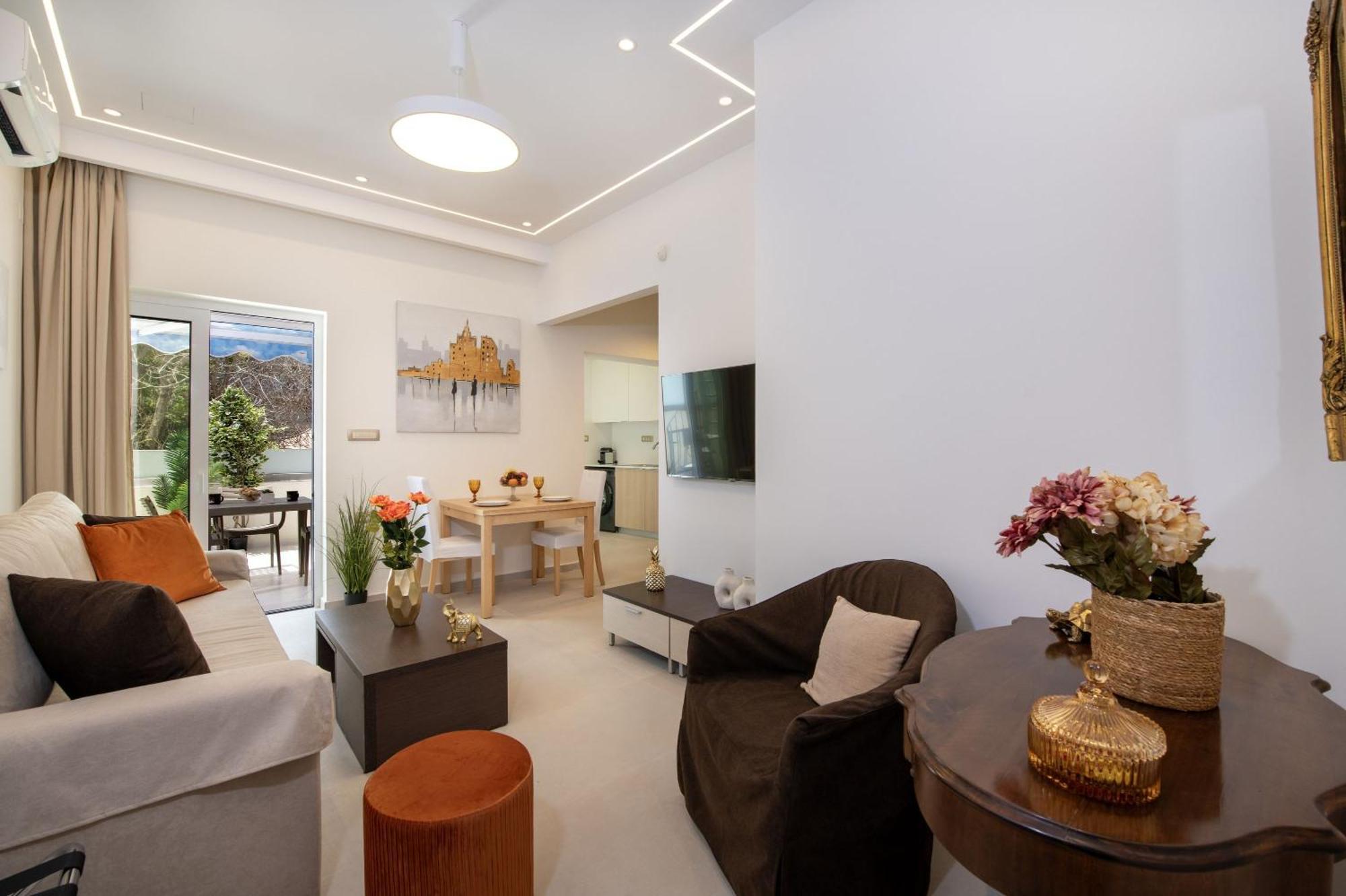 Cherry Central Luxury Suites 干尼亞 外观 照片